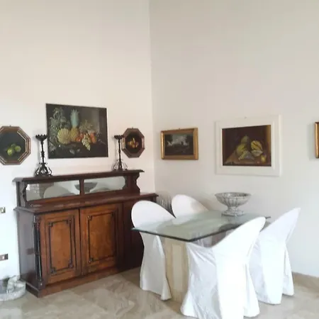 Foro Romano Luxury 2 *