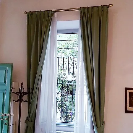דירה Foro Romano Luxury 2 *
