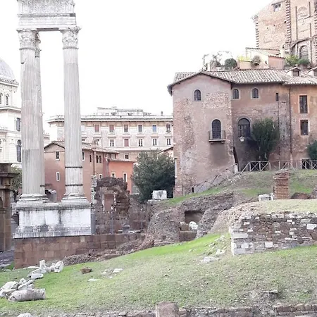 Foro Romano Luxury 2 Apartment *
